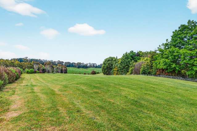 8 Lens Way Acacia Bay_3