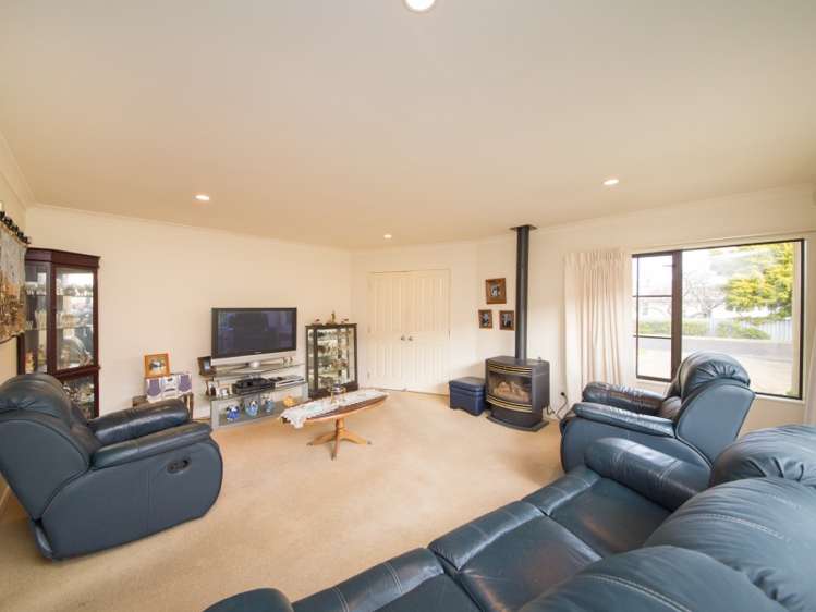 10 Henley Court Highbury_6