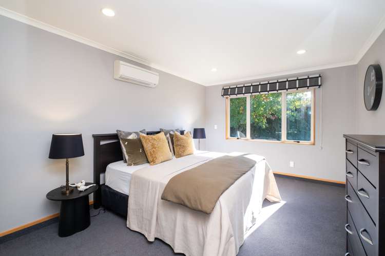 300 Nottingley Road Frimley_15