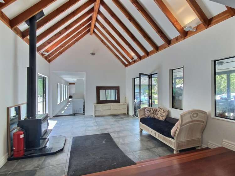 1946 Arnold Valley Road Moana_14