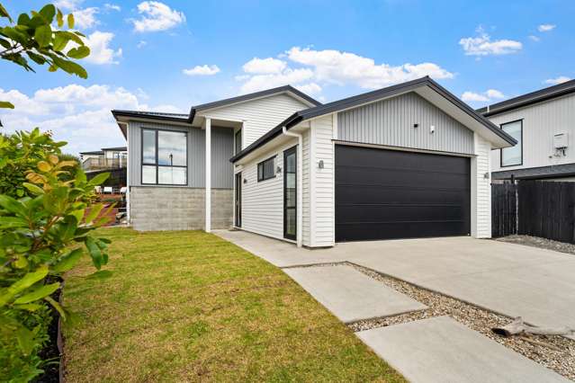 Priced to Sell - Sellers Heading Overseas