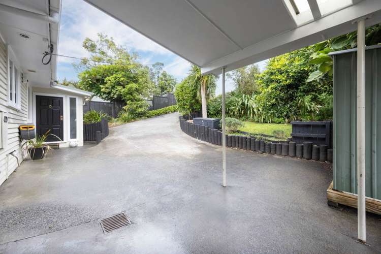183 Golf Road Titirangi_13