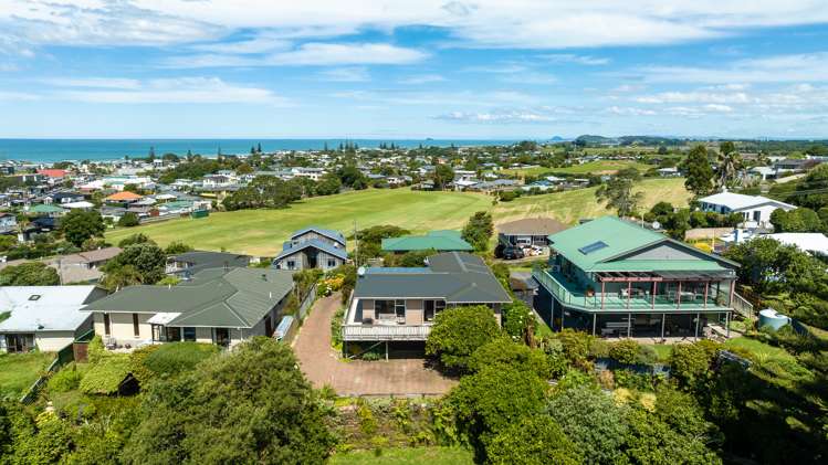 18 The Crescent Waihi Beach_23