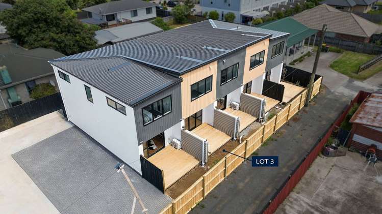 8c Daniel Avenue_0