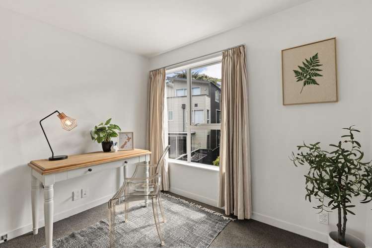 9/3 Severn Street Island Bay_12