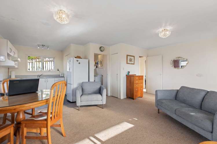 2/321 Triangle Road Massey_4