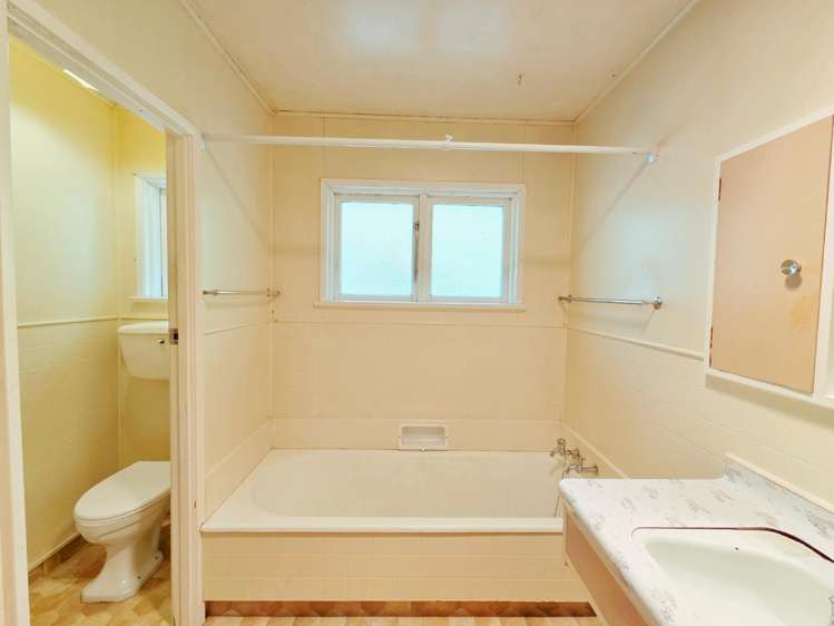 56 Wilson Road Balclutha_7