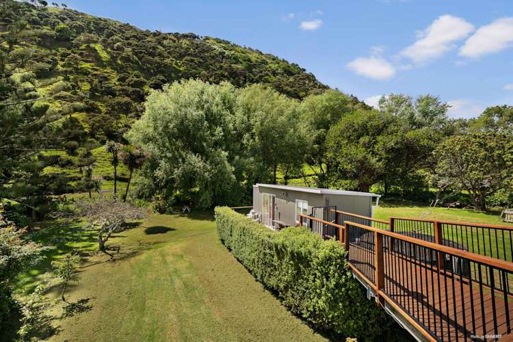 13 Maraetai Place Port Waikato_9