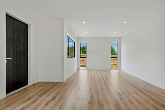 1/58 Sylvan Crescent Te Atatu South_2