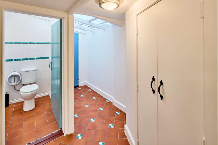 336 The Esplanade Island Bay_18