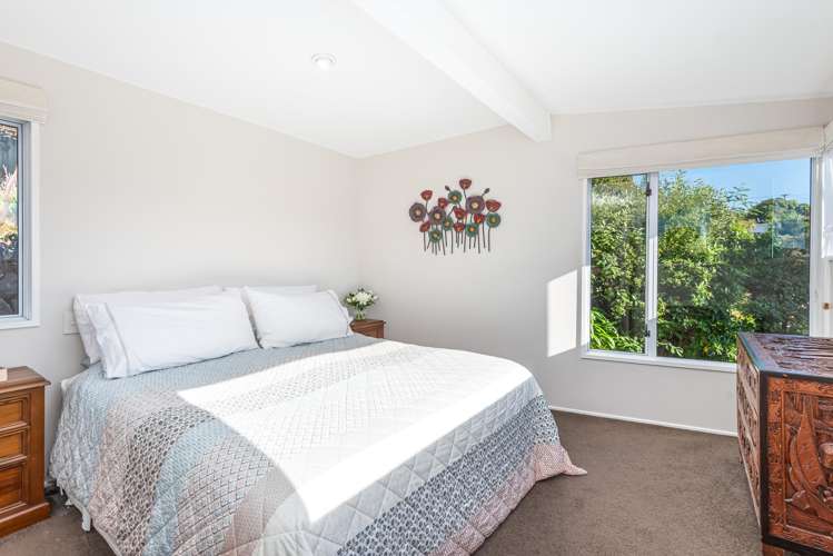 2/35 Ranui Crescent Diamond Harbour_13