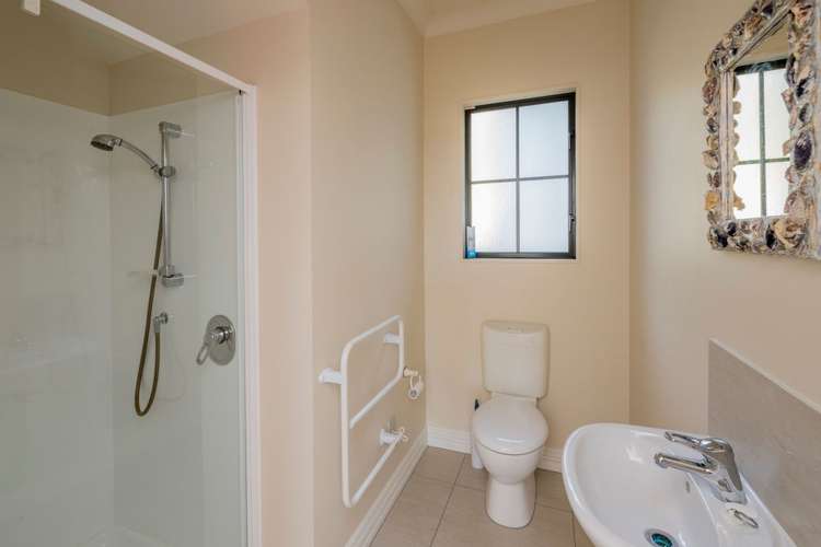 136 Huia Street Waikanae_10