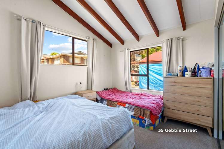 35 & 35A Gebbie Street Kinmont Park_8