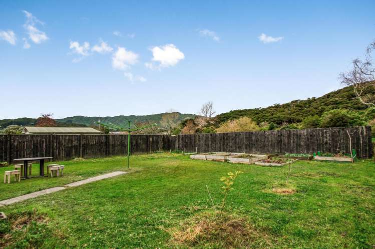 23 Kowhai Street Wainuiomata_18