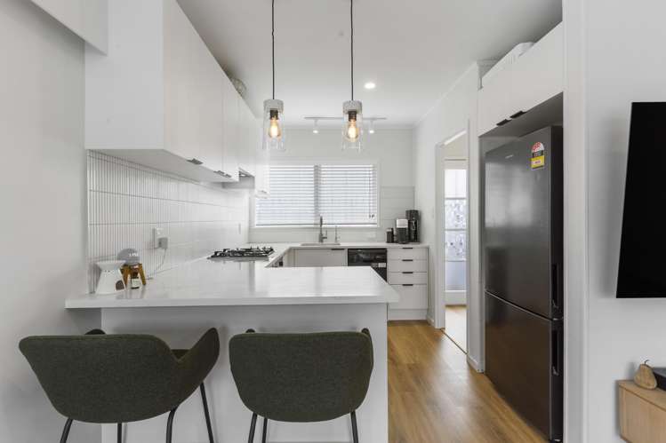 1/17 Woodall Place Totara Vale_7