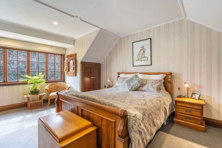 385 Queens Drive Windsor_17