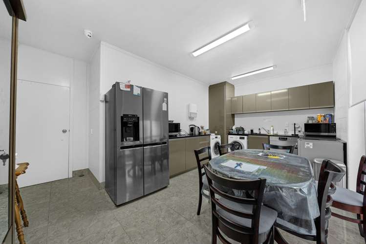 3089 Great North Road New Lynn_6