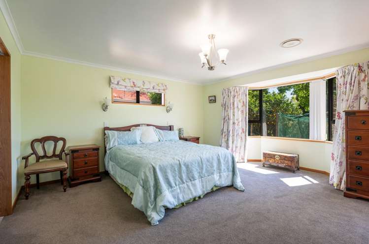 5 Holdaway Grove Richmond_16