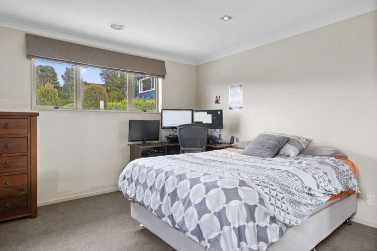 201 Miromiro Road Normandale_13