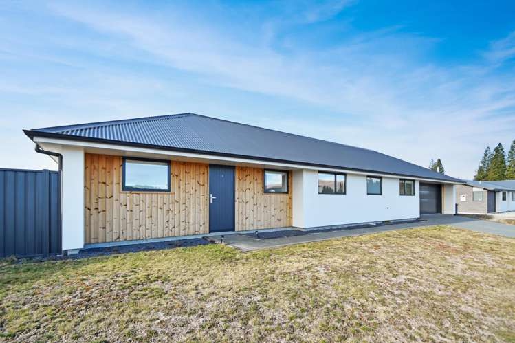 8 Jack Adamson Drive Twizel_12