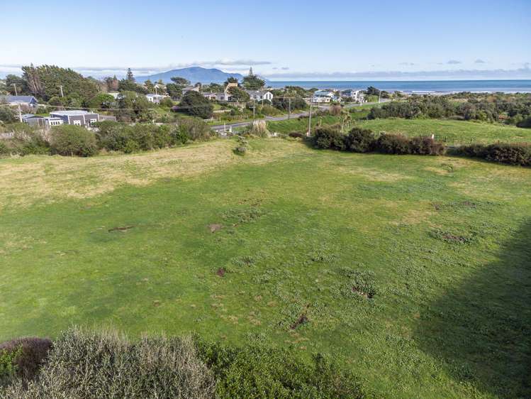 2 Sims Road Te Horo Beach_4