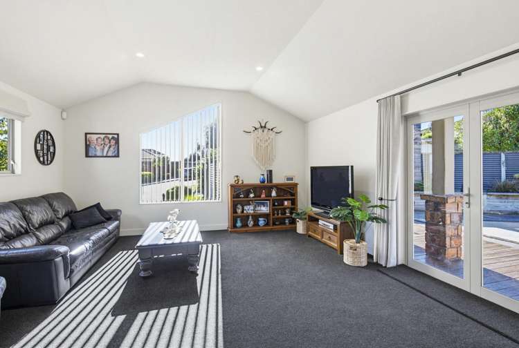 59 Quadrant Heights Paraparaumu_16
