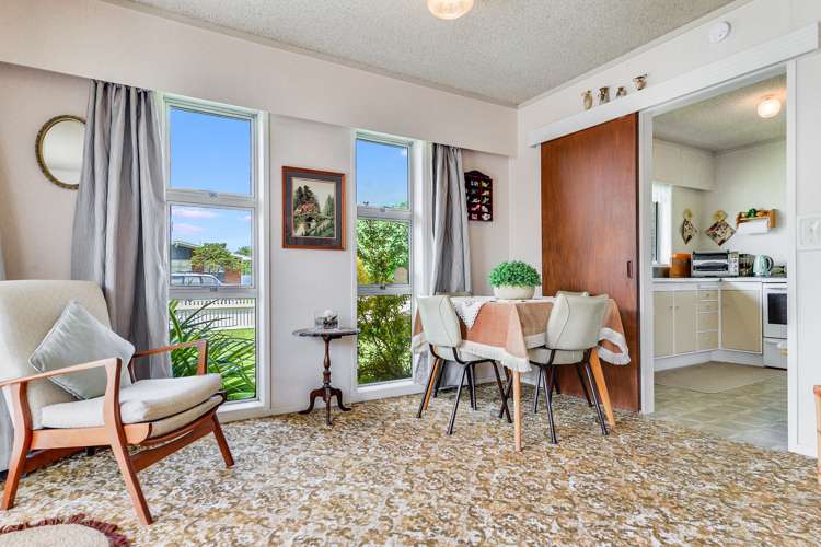 5a Leong Avenue Dinsdale_6