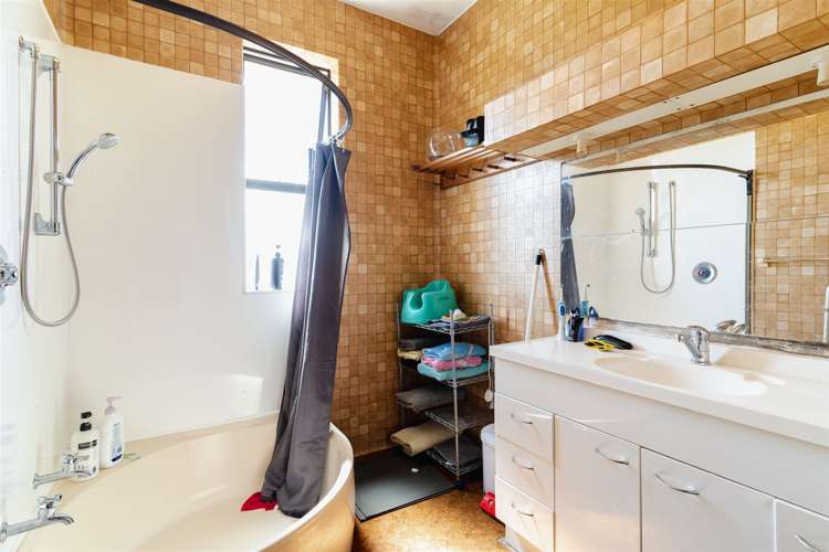 119 Riselaw Road Calton Hill_18