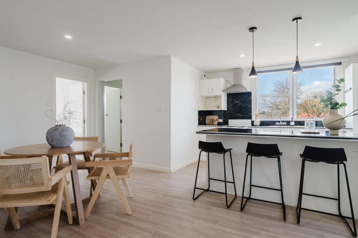 49 Leslie Street_1