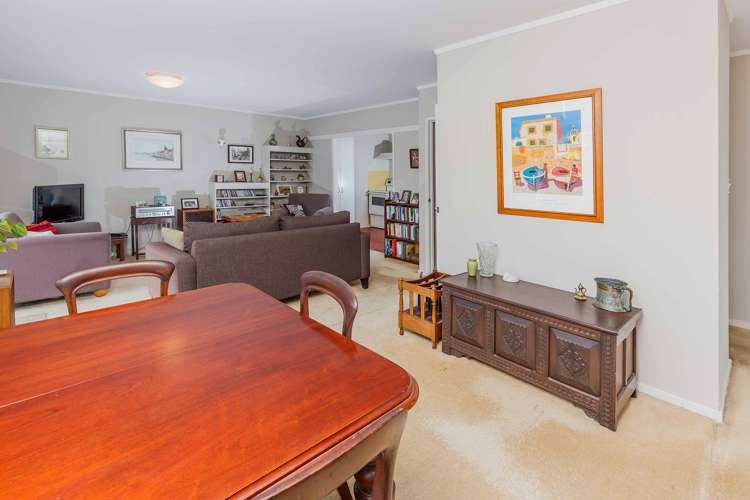 2/33 Tawhiri Road One Tree Hill_9