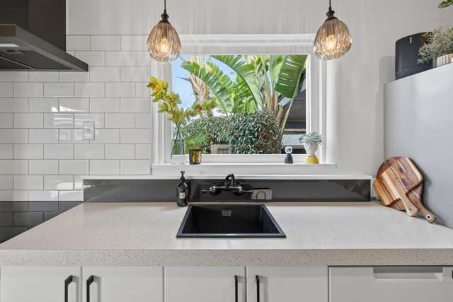 6 Pemberton Crescent Greerton_3