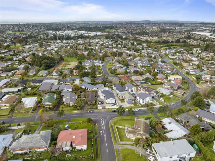 25 Chatsworth Crescent Pakuranga Heights_37