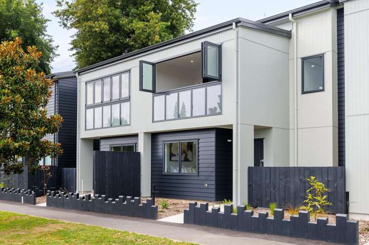 2-3/2 Wellington Street_0