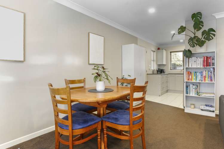 14 Glenmore Road Sunnyhills_15