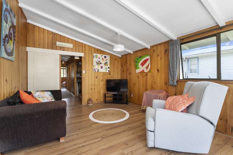 26 Parakai Street Paraparaumu_8