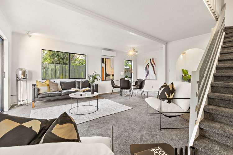 2/66a Birkdale Road Birkdale_8