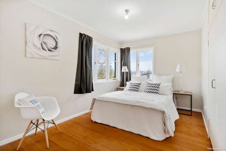 21 Amberley Avenue Te Atatu South_9