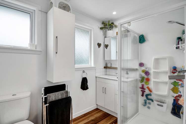 215 Mangorei Road Merrilands_14