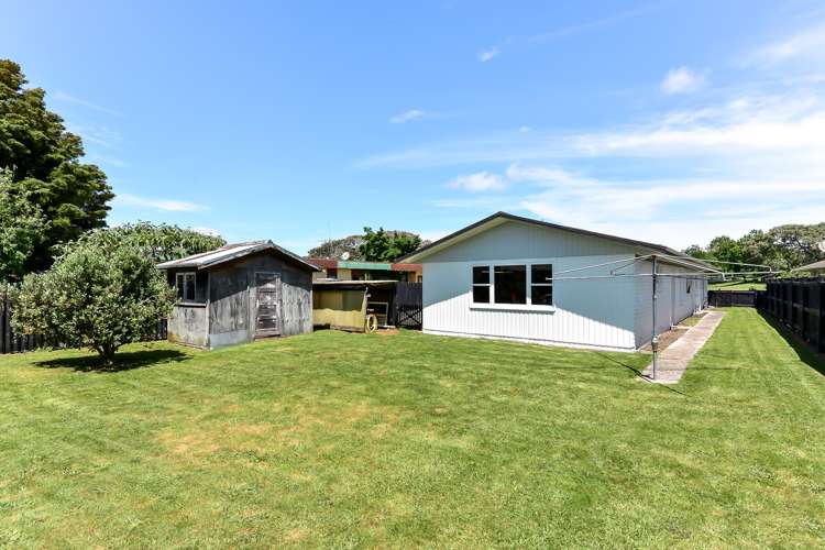 24 Bremworth Avenue Dinsdale_17