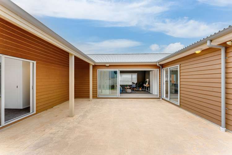 14 Tea Tree Lane Woodridge_20