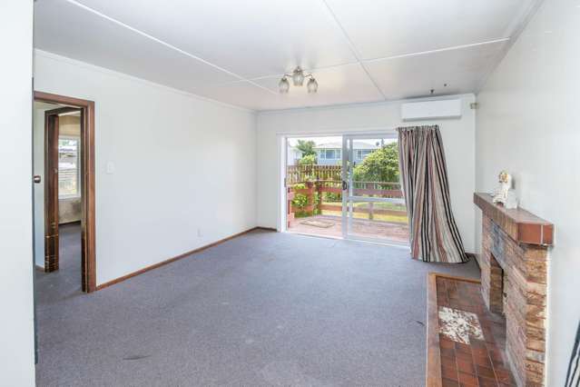 16 Keats Crescent Enderley_3