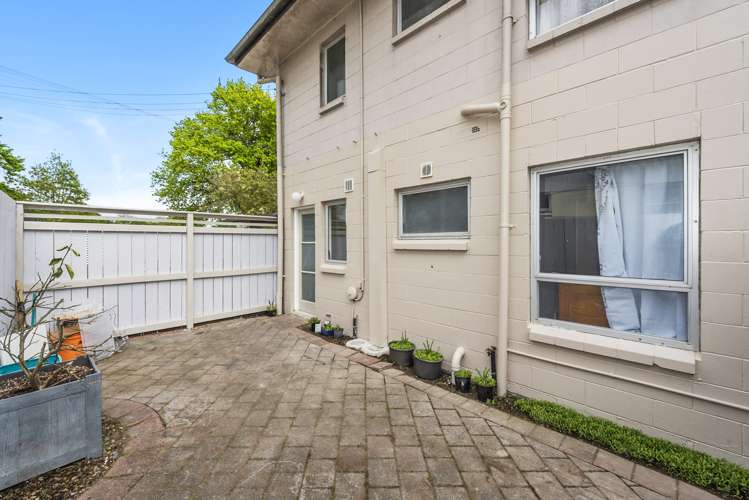 1/122 Firth Street Hamilton East_9