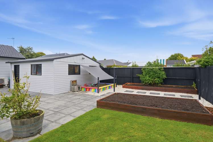 28 Oakley Crescent Hornby_11