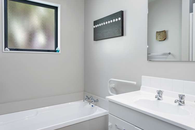 704 Gore Bay Road Gore Bay_13