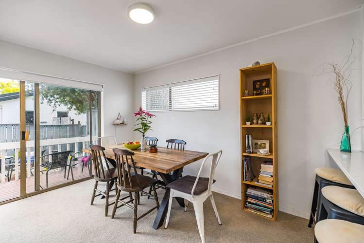 2/74 Wellington Street Howick_10