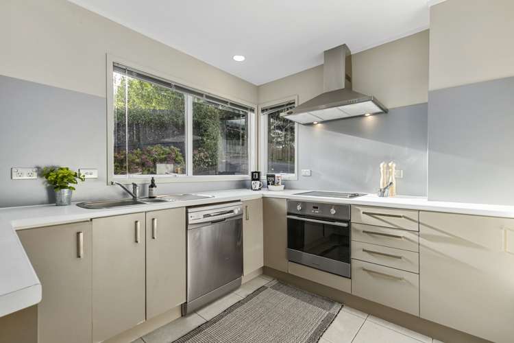 10 Springtime Crescent Stanmore Bay_9