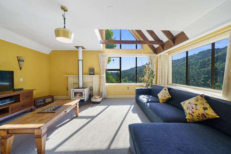 236 Moores Valley Road Wainuiomata_12