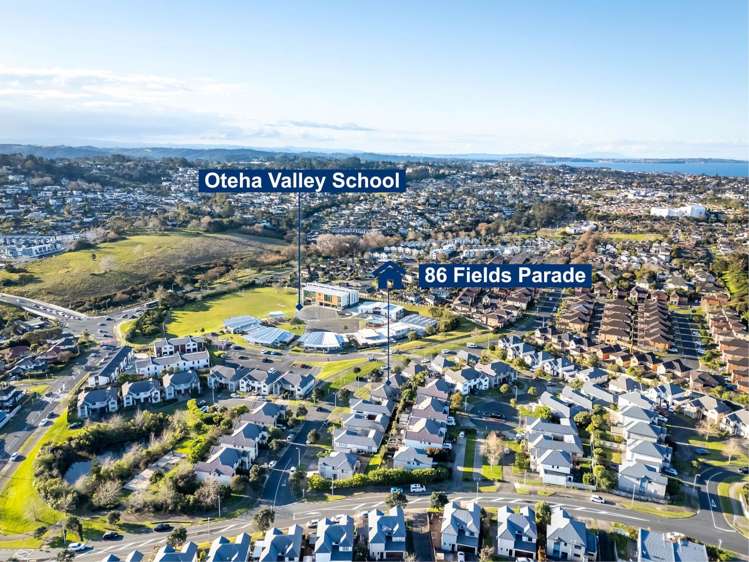 86 Fields Parade Oteha_31