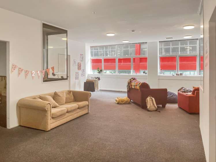 115 Vivian Street 2185_1