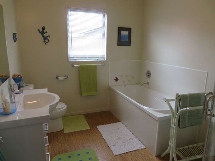 1/9 Fuller Close Levin_11